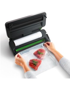 FoodSaver Envasadora al vacío Premium con cánula con adaptador para recipientes integrada, 1 Rollo, 4 bolsas & 4 bolsas 2